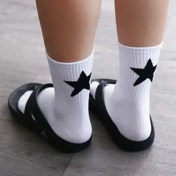 Бели черни чорапи в стил Харадзюку с пентаграма, дамски памучни чорапи до глезена във формата на звезда, дамски модни забавни шарени чорапи