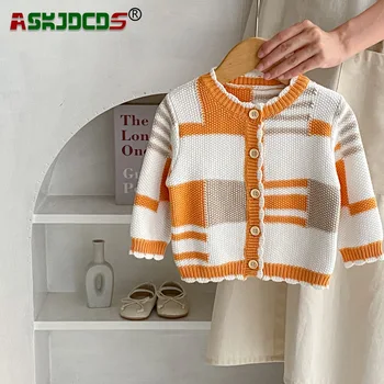 Есенен пуловер 2023 г., от 0 до 3 години, за новородени момичета, дълъг ръкав, вязаный топ с геометричен контраст, однобортное палто за Малки деца