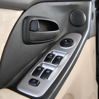 Врата копчето на Тапицерия на автомобил от Оригиналните характеристики на Стабилни характеристики на Черно Лесна инсталация Висококачествена пластмаса 2001-2006
