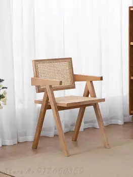 Трапезария стол с облегалка от ратан в скандинавски стил от масивно дърво, мрежа, червени вложки, предното кресло от Чандигарха, ретро стол за почивка на балкона